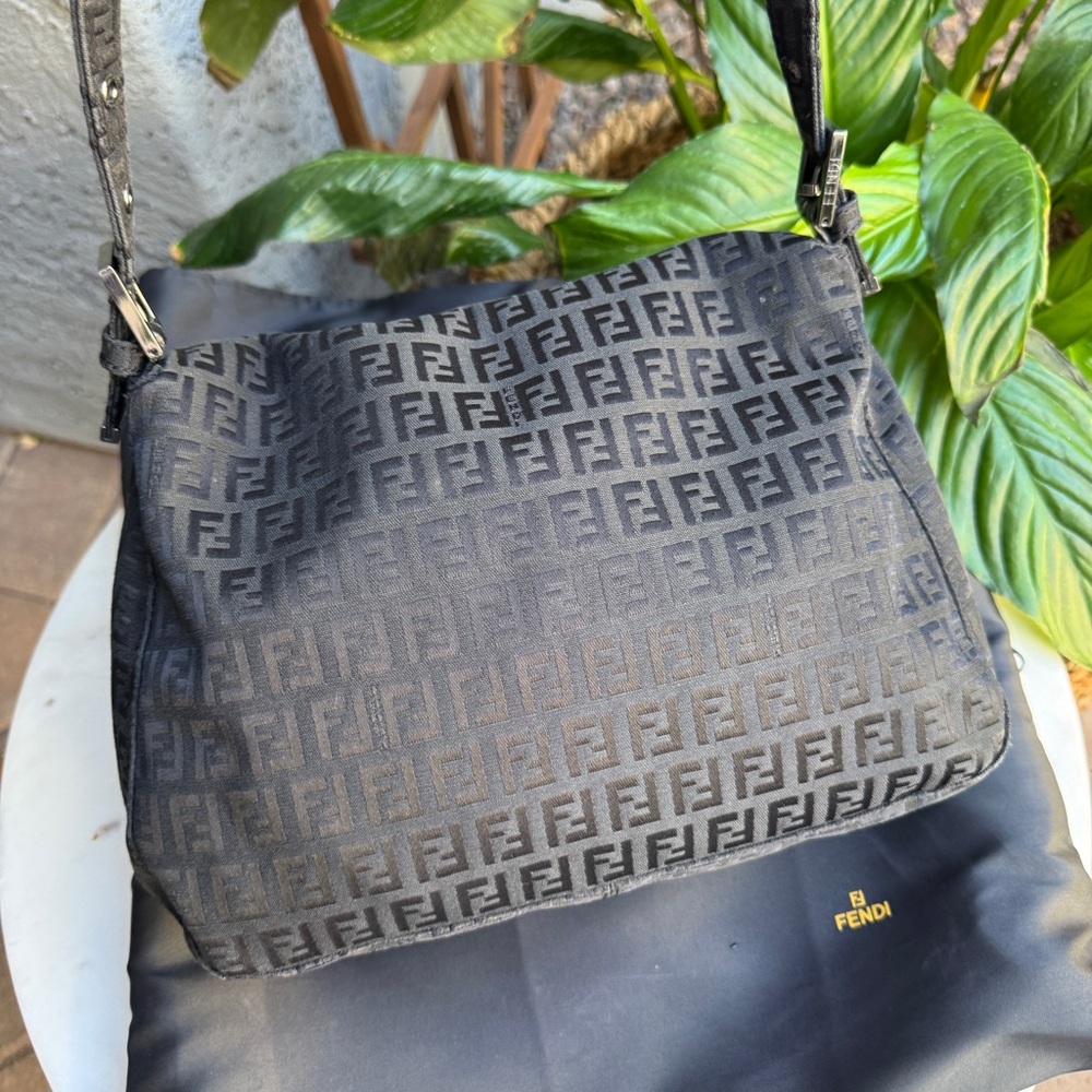 Fendi Vintage Y2K Mamma Monogram Baguette Shoulder Bag - Picture 5 of 14